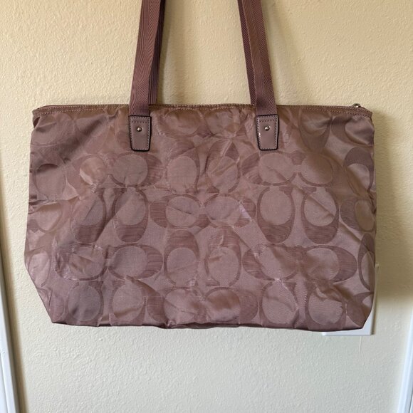 Coach Signature Logo Nylon Packable Tote with Zipper Light Pink - Picture 4 of 4